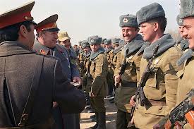 Офицерам СА, военнослужащим Украины и РФ